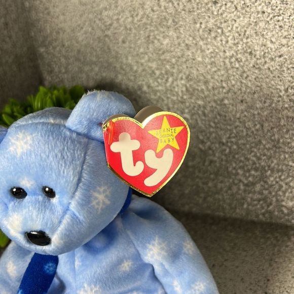 NWT 1999 Holiday Teddy TY Beanie Baby Rare Limited Edition Collectors - Picture 3 of 5